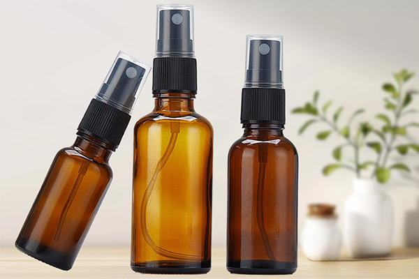 Yuzhuang Customized Brown 20ml Spray Bottle 50ml Glass Essential Oil Bottle Cosmetic Press Bottle Travel