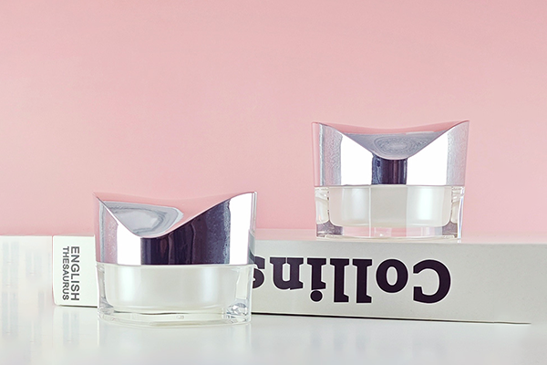 Factory Customized High-Grade Acrylic Heart-Shaped Straight Round Bottle Diamond-Shaped Cream Bottle Lotion Bottle Set Cosmetic Packaging Material