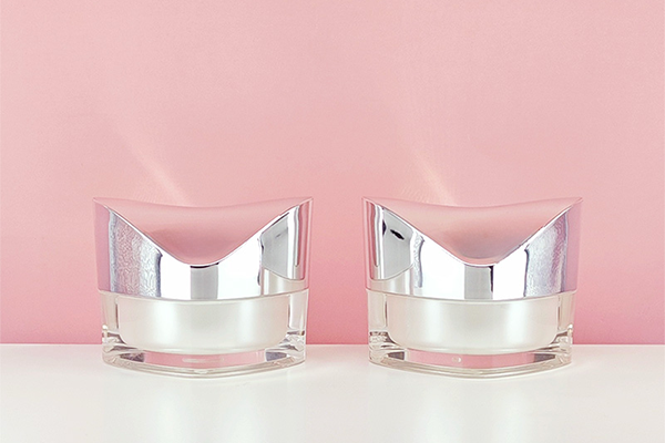 Factory Customized High-Grade Acrylic Heart-Shaped Straight Round Bottle Diamond-Shaped Cream Bottle Lotion Bottle Set Cosmetic Packaging Material